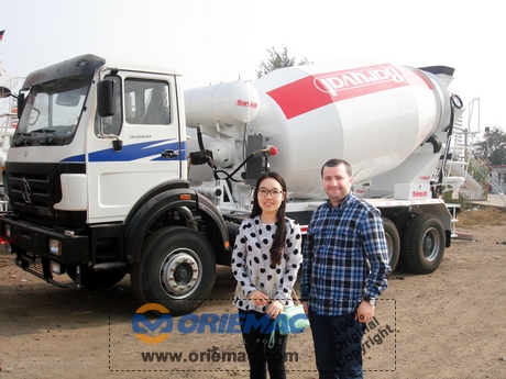2014-10-08 Algeria Client Visited Beiben Factory to Inspect Mining Dump Trucks and Mixer Truck_1