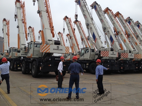 Turkmenistan Clients Visited ZOOMLION Factory For Rough Terrain Crane_3
