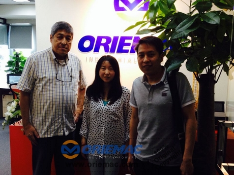 Philippines Clients Visit XCMG Factory For Road Roller and Crawler Crane
