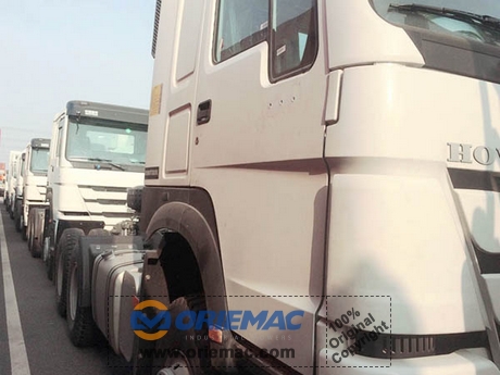 Phillipines 12 Sinotruk 6x4 & 4x2 Tractor Truck_4