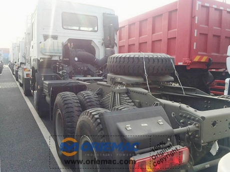 Phillipines 12 Sinotruk 6x4 & 4x2 Tractor Truck_5
