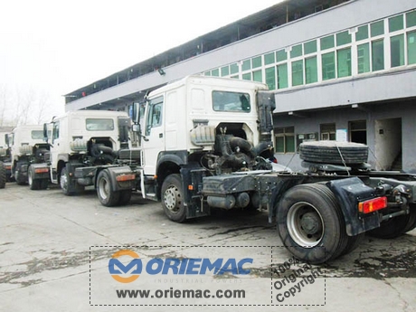 Phillipines 4 Sinotruk 4x2 Tractor Truck_1
