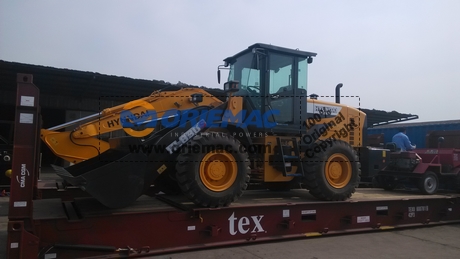 Thailand Clients Inspect loading Process In Shanghai_5