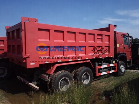 Djibouti 11 Dump Trucks & 1 Forklift_2