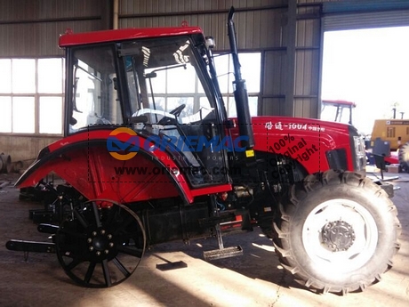 D.R.Congo 1 LT1004 Tractor