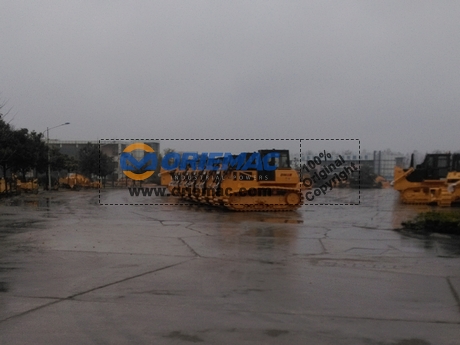 Vietnam Customer Visit Shantui Factory for Bulldozer_2