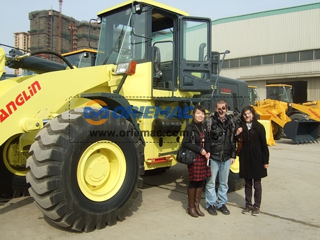 Brazilian Client Visited Changlin Factory for Wheel Loader ZL30H_5