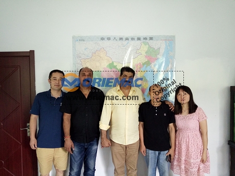 India Clients Visit Fuan Factory for Forklift_1