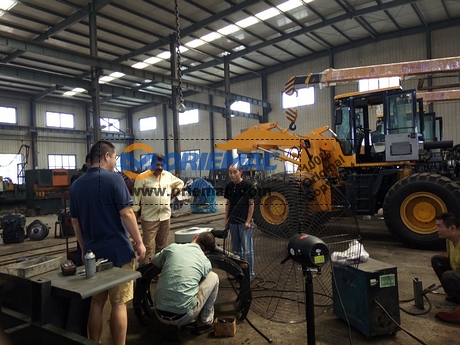 India Clients Visit Fuan Factory for Forklift_4