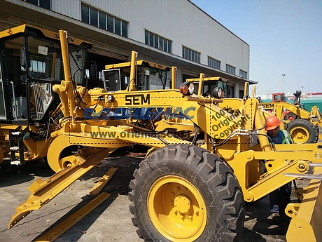 Algeria 3 SEM Motor Grader 921_4