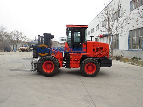 India 4 Fuan Rough Terrain Forklift YC40 YC50 YC60_2