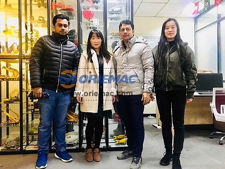 Bangladesh Customer Visit Shanghai for Used Excavator_2