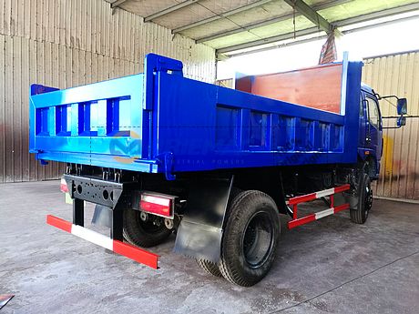 nEO_IMG_2018.08.05-Papua New Guinea 2 DONGFENG DUMP TRUCKS (Michael OM2018C36C) (6)