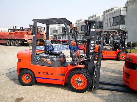 nEO_IMG_2018.04.18-Algeria 2 LONKING Forklift FD30T (Jamie OM2018A55A) (11)