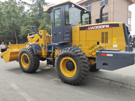 XCMG Wheel Loader LW300FN to Uzbekistan