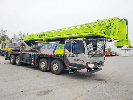 Uzbekistan ZOOMLION QY55V Truck Crane 