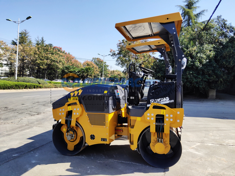 2 Units XCMG XMR303 Road Roller