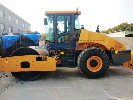 XCMG Road Roller