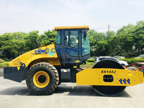 Algeria 1 XCMG XS143J Road Roller (4)