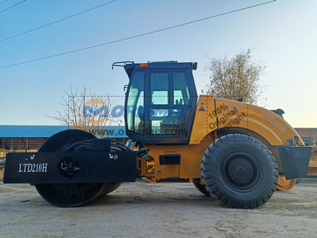 Guatemala 1 LUTONG LTD210H Road Roller