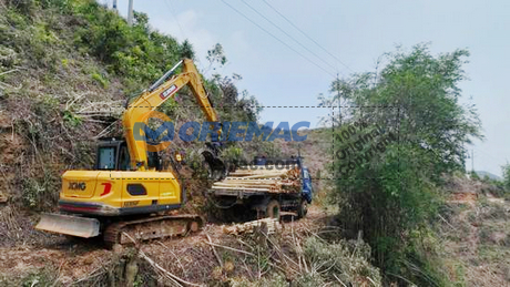 XCMG XE85GF Excavator Riding on The Mountain!