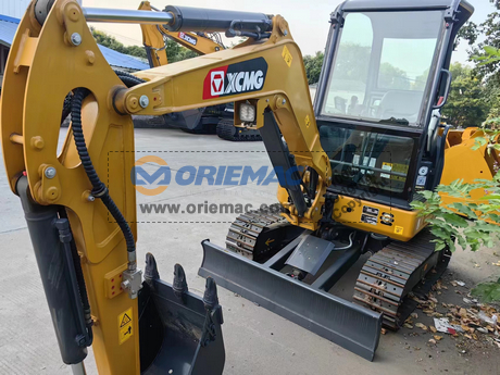 New Caledonia - 1 Unit XCMG XE135D & 1 Unit XE55GA & 1 Unit XE26U Excavator