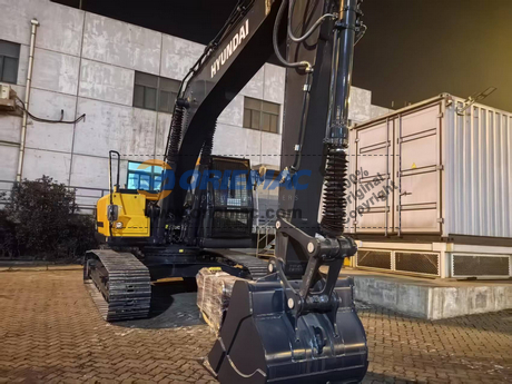 Algeria - 2 Units HYUNDAI HX340HD & 1 Unit HYUNDAI HX220HD Crawler Excavator