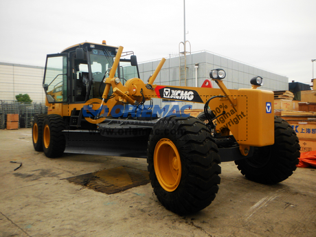 nEO_IMG_motor grader GR2153 (3)