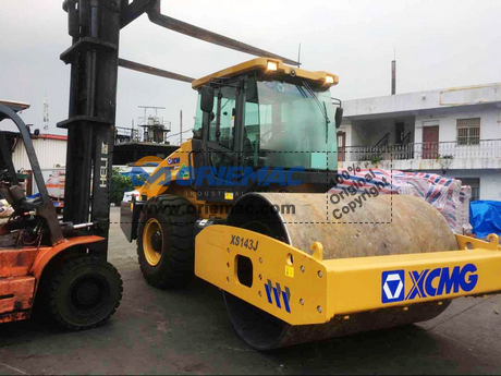 nEO_IMG_XCMG XS143J Road Roller (6)