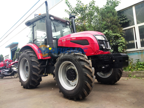 Italy 2 LUTONG LT1304 Tractors (8)