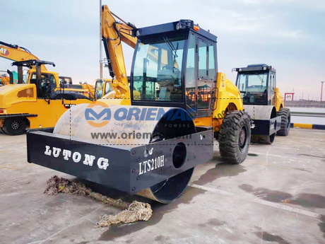 Guatemala 2 LUTONG LTS212H Road Roller (9)