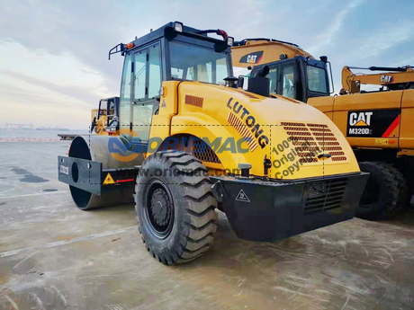 Guatemala 2 LUTONG LTS212H Road Roller (18)