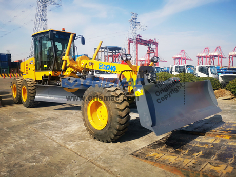 Algeria 2 XCMG GR215 Motor Grader (13)