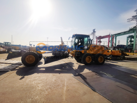 Algeria 2 XCMG GR215 Motor Grader (10)