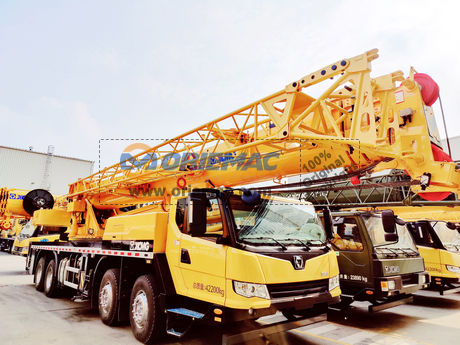 XCMG QY50KD Truck Crane