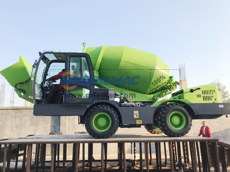 HY400 Self Loading Concrete Mixer