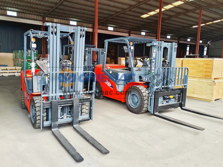 HELI CPCD35 & 2 CPCD50 Forklift