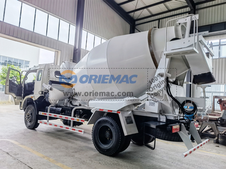 DONGFENG HDT5151GJB Concrete mixer