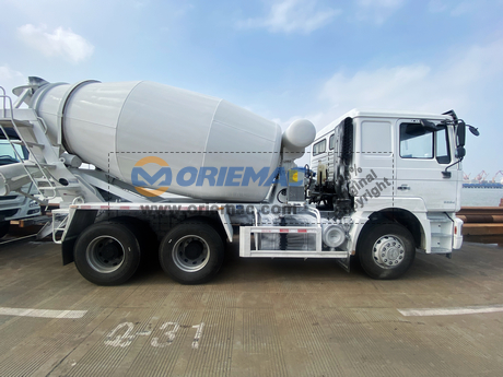SHACMAN Concrete Mixer Truck F3000