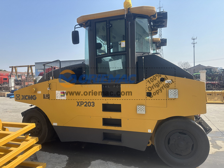 Algeria - 1 Unit XCMG XP203 & XD103 Road Roller & 1 Unit XCMG GR215 Motor Grader