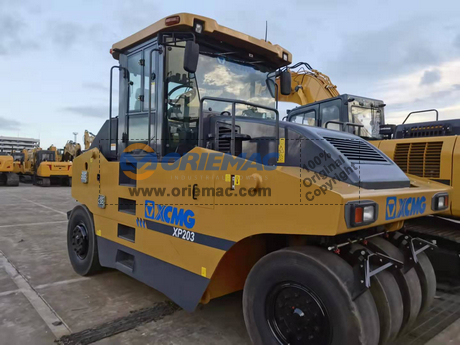 Algeria - 1 Unit XCMG XP203 & XD103 Road Roller & 1 Unit XCMG GR215 Motor Grader Algeria - 1 Unit XCMG XP203 & XD103 Road Roller & 1 Unit XCMG GR215 Motor Grader
