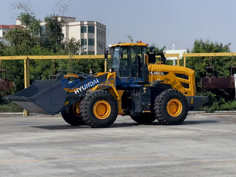 Canada - 2 Units HYUNDAI HL665XL Wheel Loader