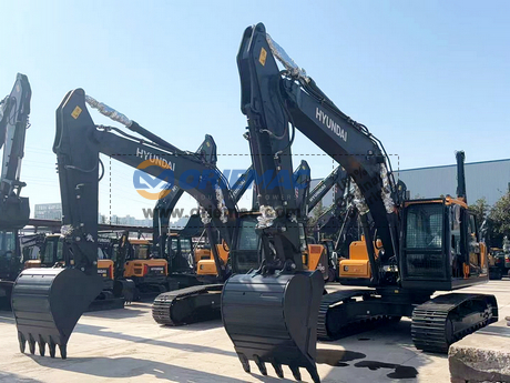 Algeria - 1 Unit HYUNDAI HX220HD Crawler Excavator
