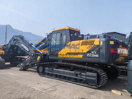 Algeria - 1 Unit HYUNDAI HX220HD Crawler Excavator
