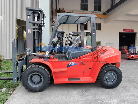 Costa Rica - 1 Unit HELI CPCD70-W2K2 Forklift