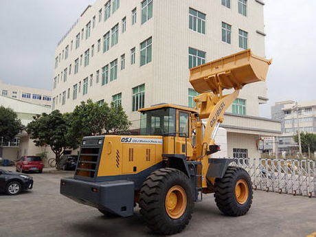 Loader Selection Approach for Narrow Construction Sites
