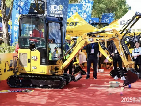 CATERPILLAR Mini Excavators Demonstrate the Power of Small Equipment CATERPILLAR Mini Excavators Demonstrate the Power of Small Equipment