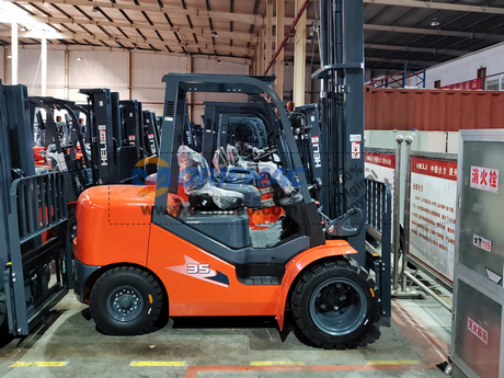 Argentina - 3 Units HELI CPQD35 Forklift