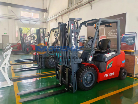 Brazil - 1 Unit HELI CPD35 & CDD16 Forklift