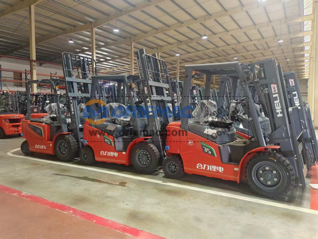 Brazil - 1 Unit HELI CPD35 & CDD16 Forklift